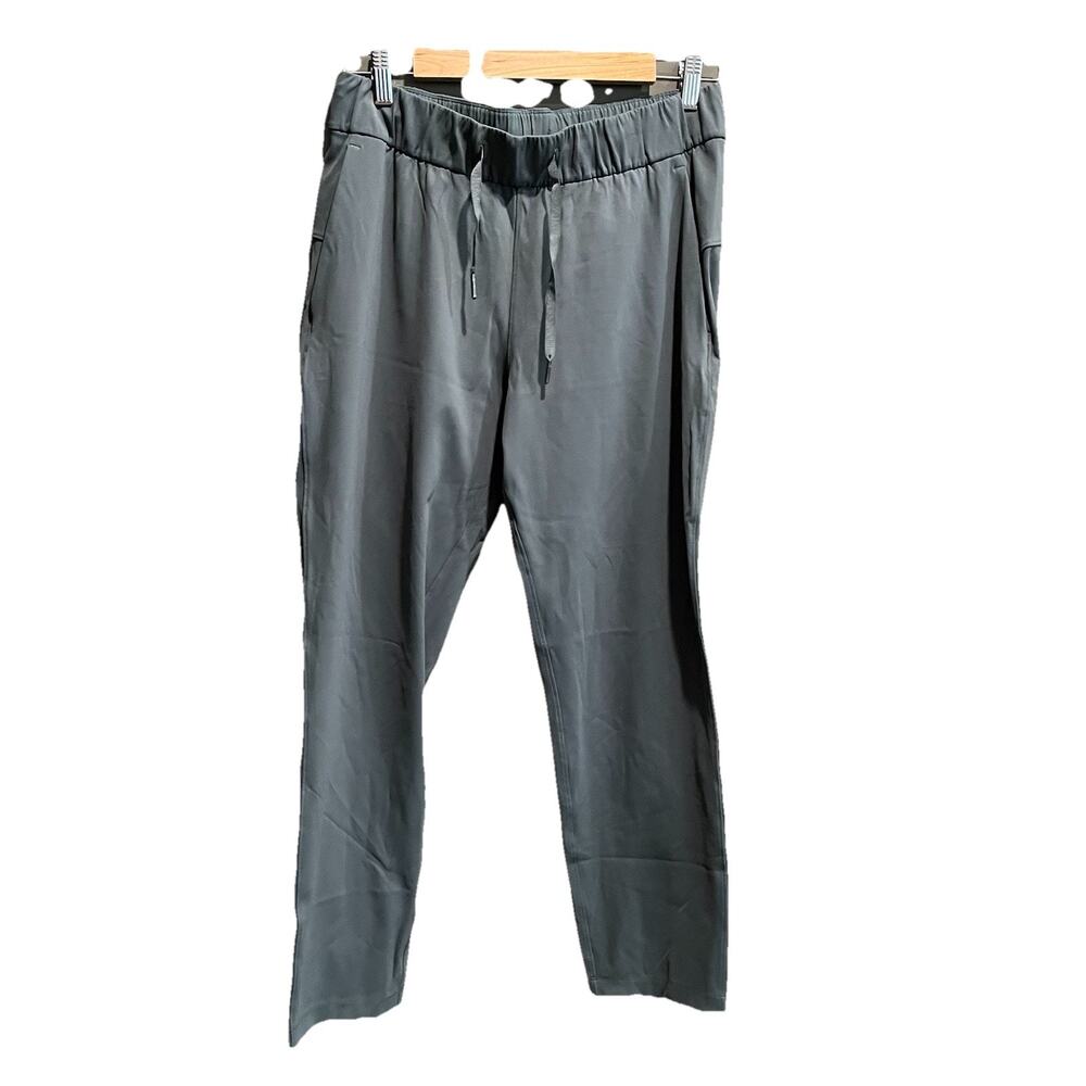 Lululemon Green On the Fly Tapered‎ Women's Activewear Pants Size 8